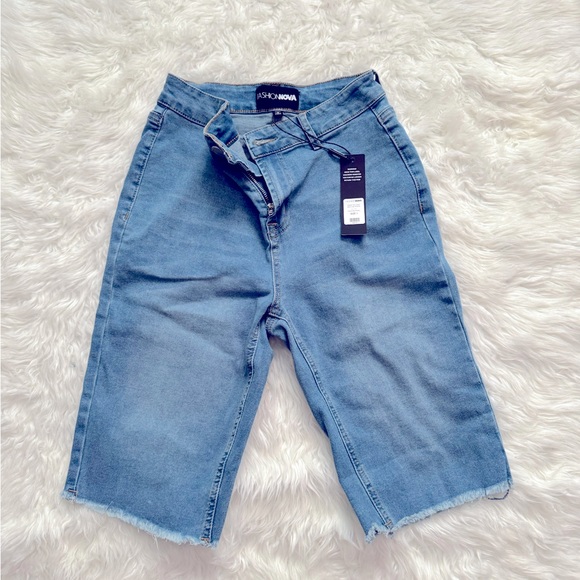 Fashion Nova Bermuda shorts - Picture 3 of 5